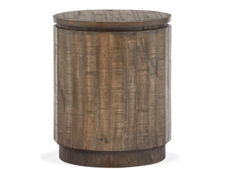 Baisden - Round Accent End Table - Tobacco Online now