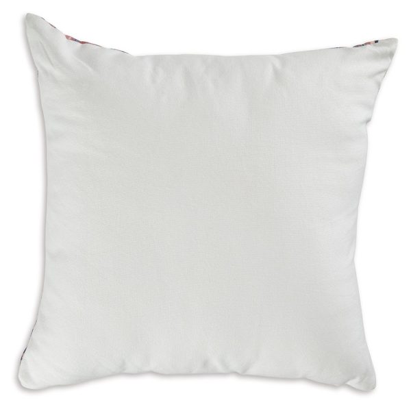 Kennick - Pillow Fashion